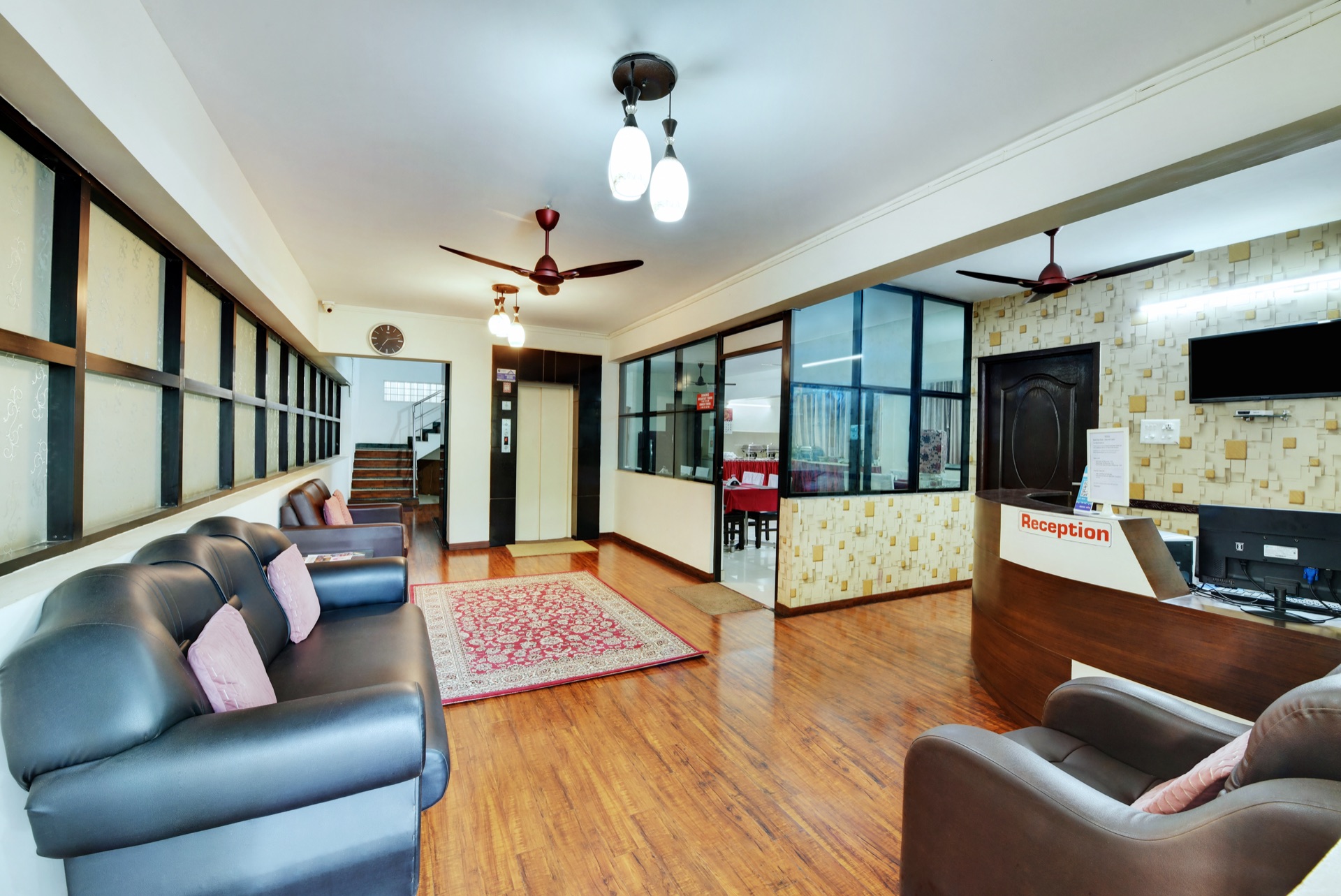 Luxury Amenities at AVM Comfort Inn