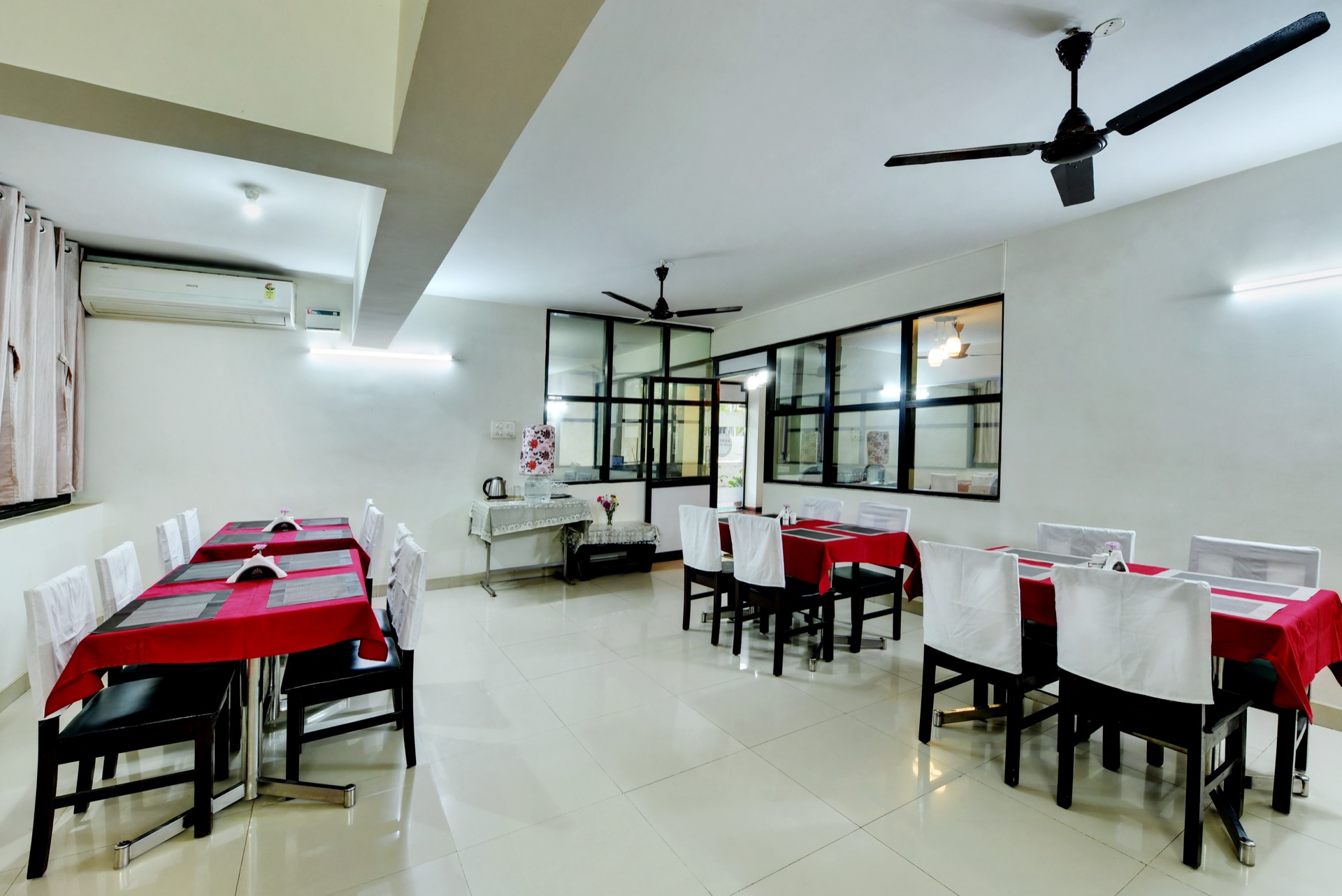 Corporate Hotel Room at AVM Comfort Inn