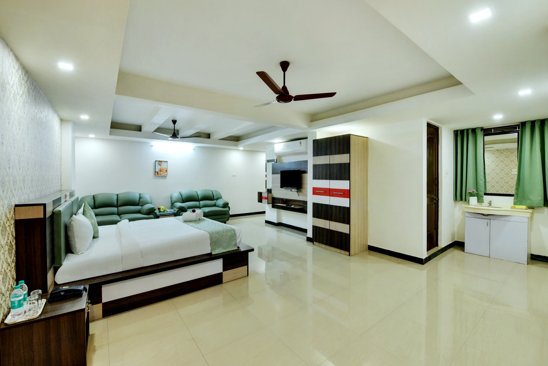 Premium Suite